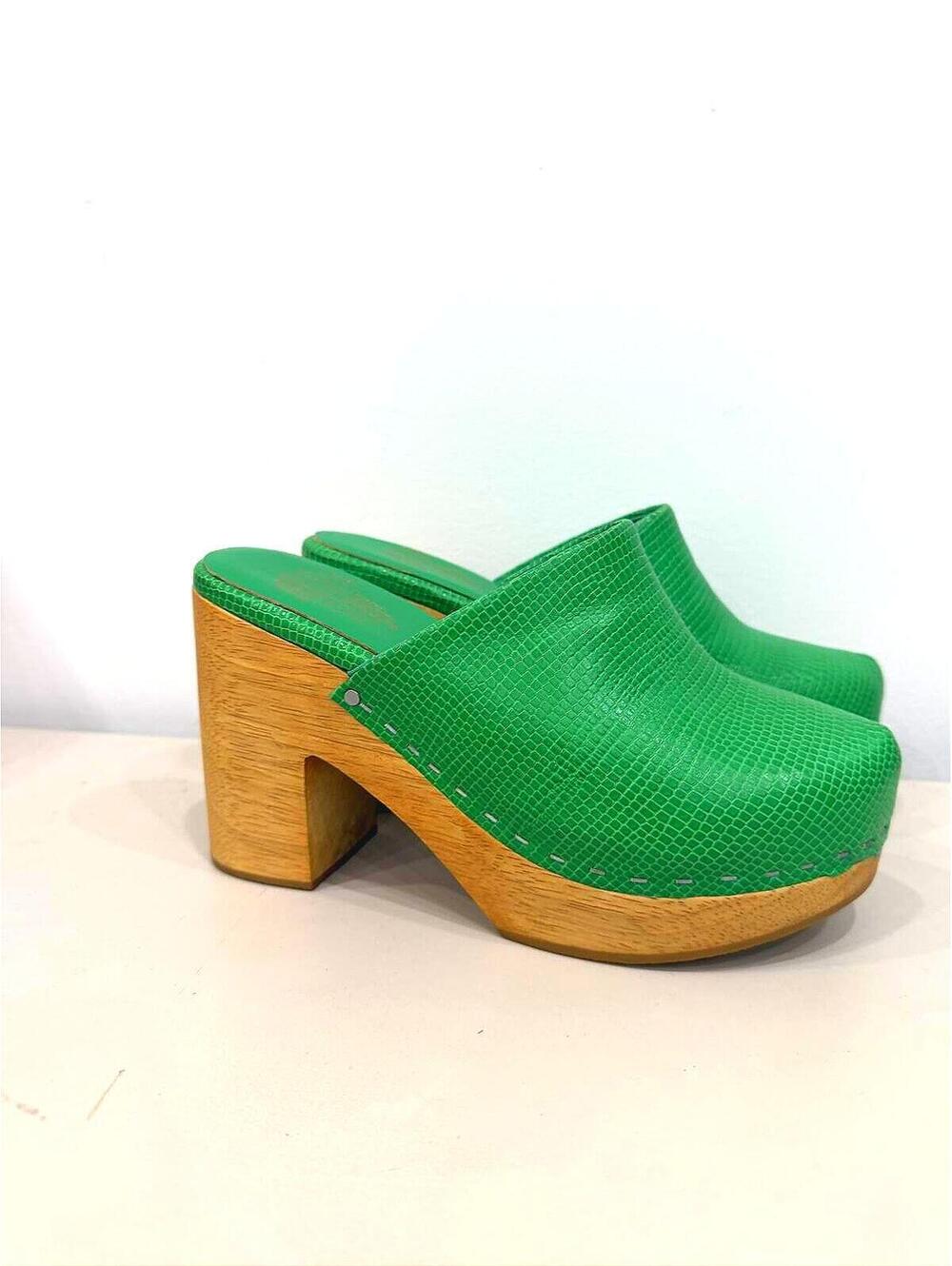 Charlotte Stone Green Textured Platform Mule Clogs with Wood Heel Size 4